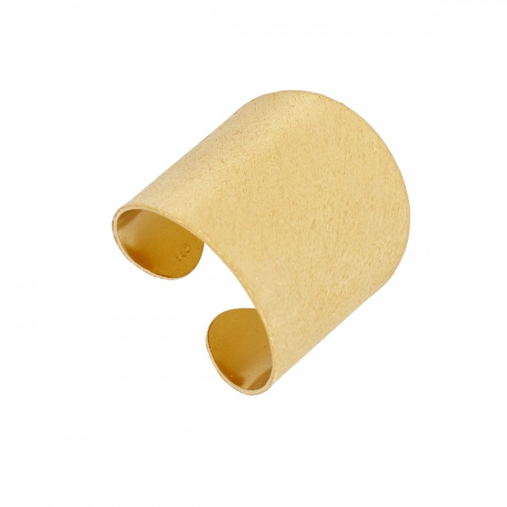 Anillo de plata 925 bañado en oro 18k, relieve irregular y anchura total de 25 mm. Muy extremado.